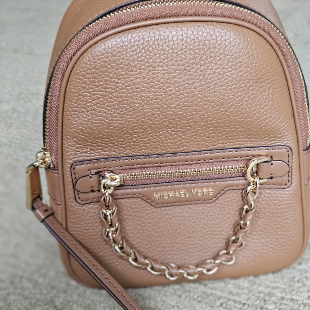 Michael Kors Elliot Pebble Convertible Mini Pack Crossbody Bag